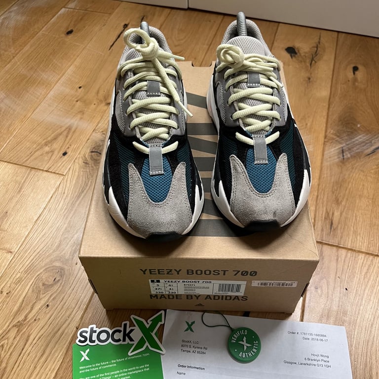 image for Adidas Yeezy 700 Wave Runner trainers size 4.5