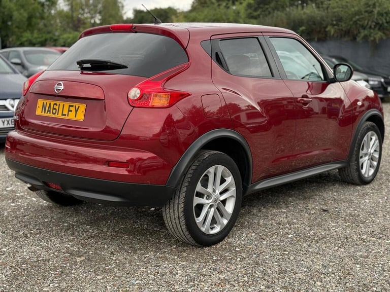 NISSAN JUKE 1.6 Acenta Premium Euro 5 5dr 2011