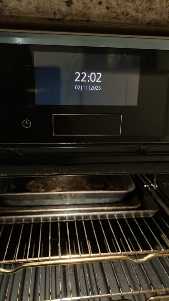 Neff oven slide and hide