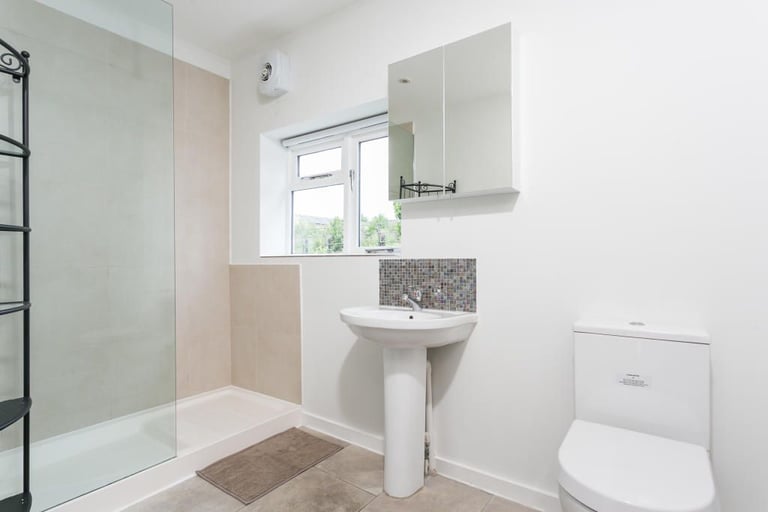 🏡 Modern Double Room – Canning Town 🏡🗝