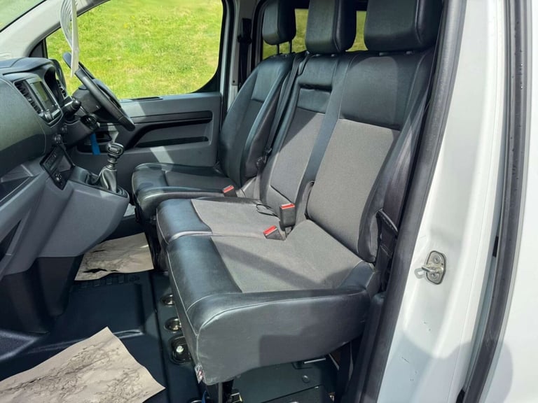 2021 Vauxhall Vivaro 1.5 Vivaro F2700 Sportive S/S Panel Van Diesel Manual