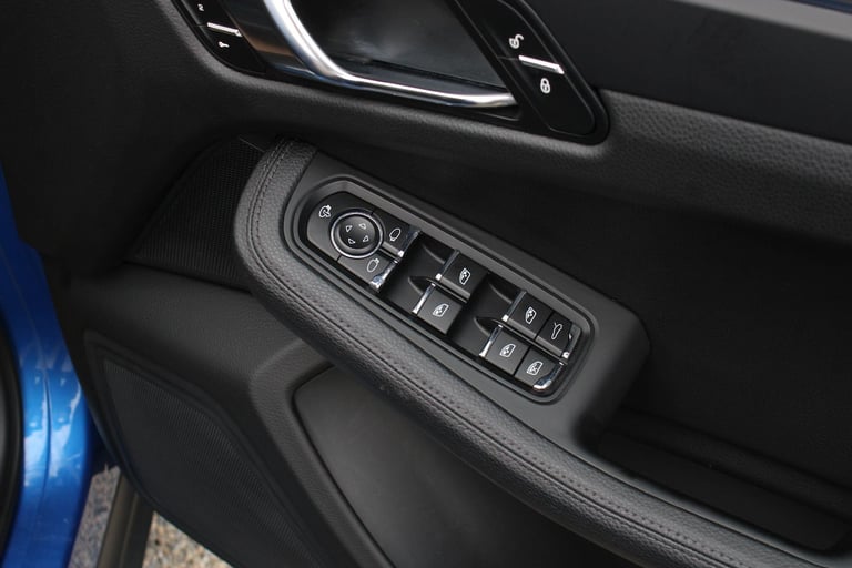 2015 Porsche Macan 2.0T PDK 4WD Euro 6 (s/s) 5dr ESTATE Petrol Automatic