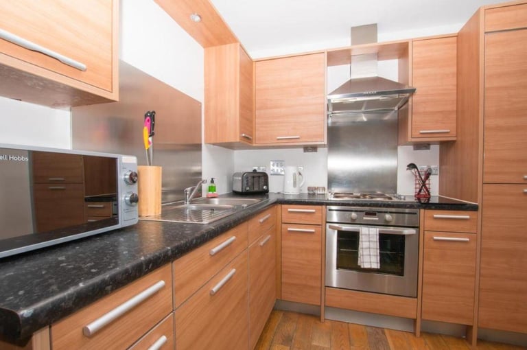 ***LONG TERM LETS-  - NO REF REQ - 1 WEEK DEPOSIT & 1 WEEK RENT UPFRONT - FROM £495 PER WEEK***