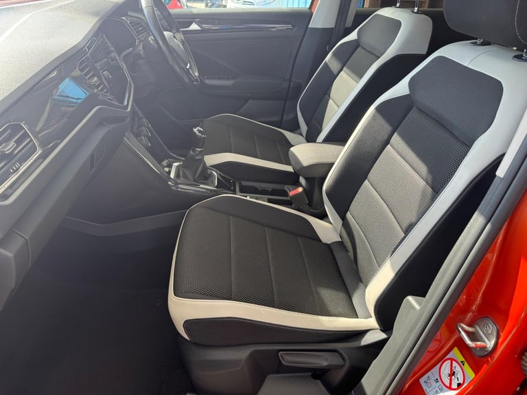 2018 Volkswagen T-Roc 1.5 TSI EVO SEL Euro 6 (s/s) 5dr HATCHBACK Petrol Manual