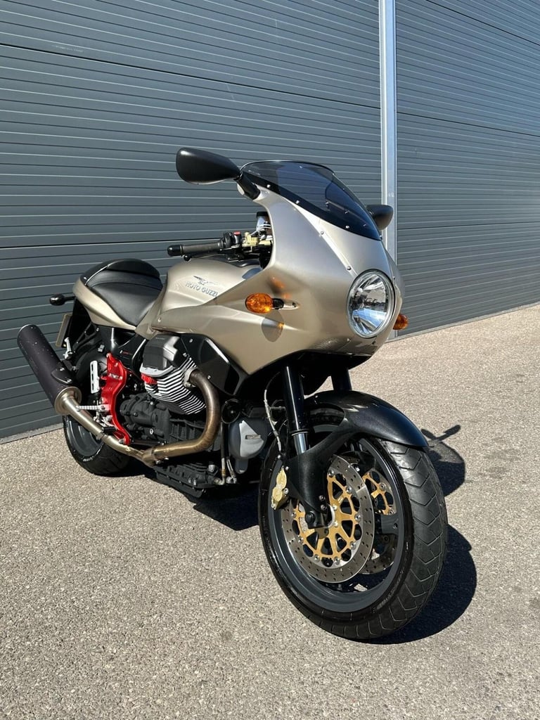 MOTO GUZZI LE MANS SPORT ROSSO CORSA 2002 Petrol Manual in Silver