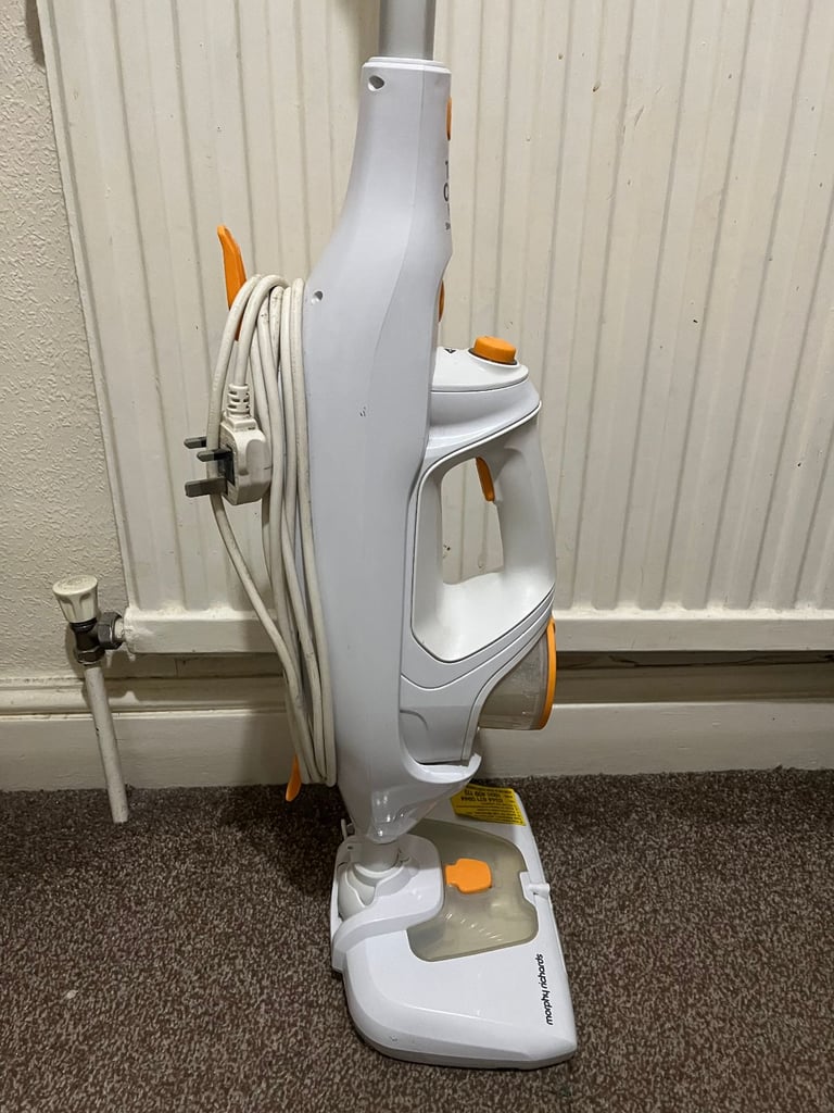 Morphy richard steam mop