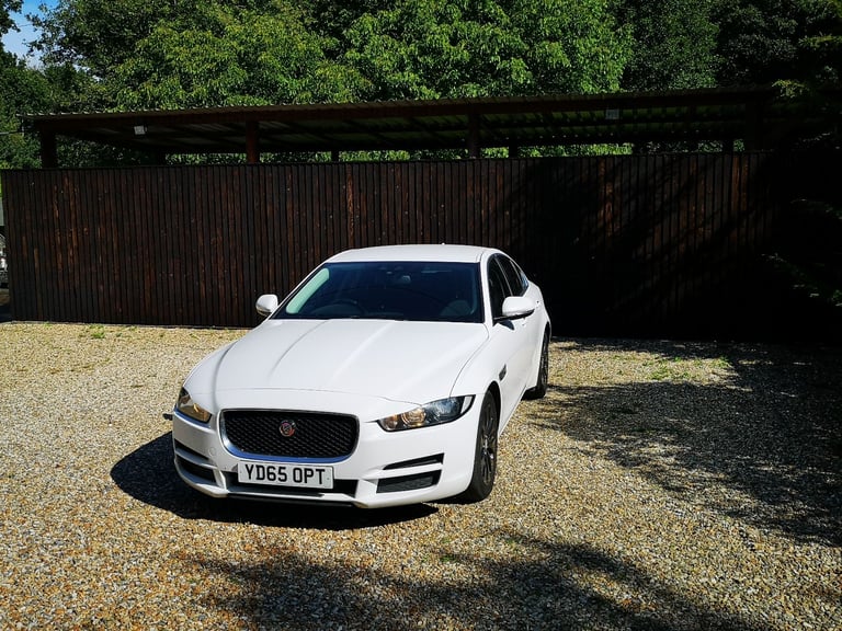 Jaguar, XE, Saloon, 2015, Manual, 1999 (cc), 4 doors