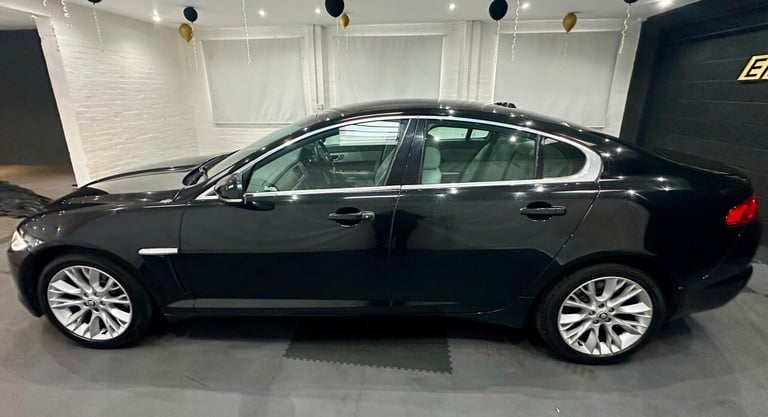 2012 Jaguar XF 2.2d Luxury 4dr Auto SALOON DIESEL Automatic