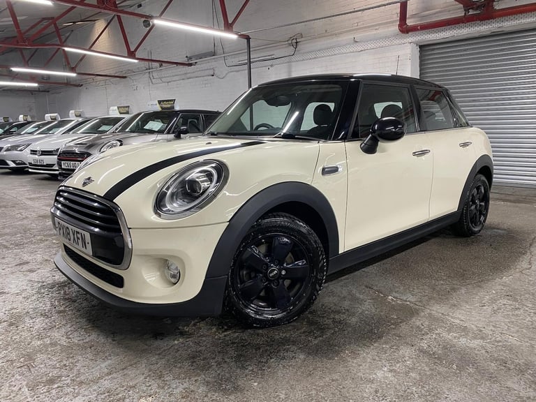 image for 2018 MINI Hatch 1.5 Cooper Euro 6 (s/s) 5dr HATCHBACK Petrol Manual