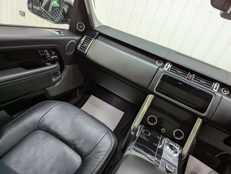 2018 Land Rover Range Rover 4.4 SDV8 Vogue SE 4dr Auto ESTATE DIESEL Automatic