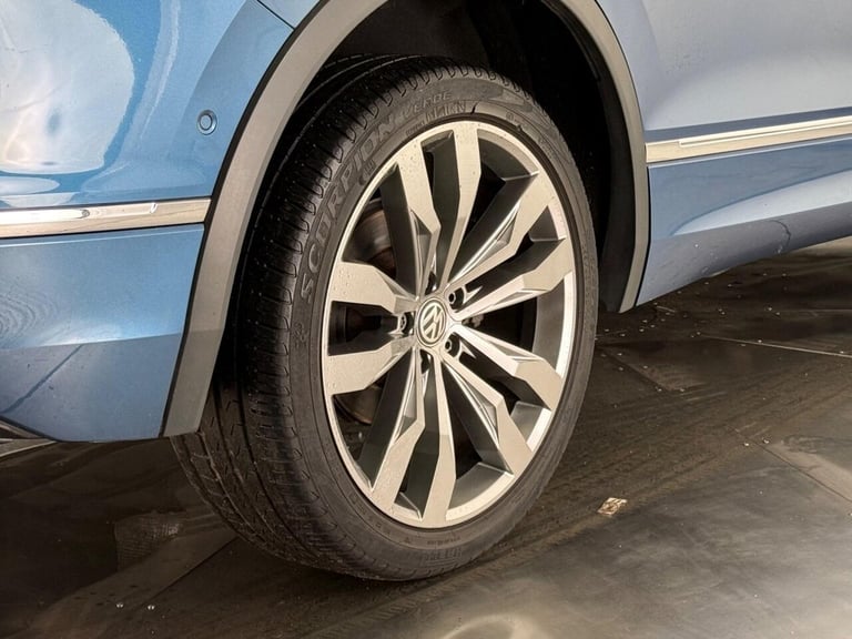 2020 Volkswagen Tiguan Allspace 2.0 TDI 190 4Motion R-Line Tech 5dr DSG ESTATE DIESEL Automatic