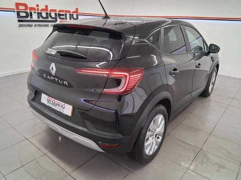 2022 Renault Captur 1.3 TCe Iconic Edition SUV 5dr HATCHBACK Petrol Automatic