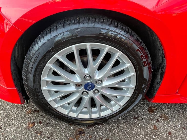 2014 Ford Focus 1.0T EcoBoost Zetec S Euro 5 (s/s) 5dr HATCHBACK Petrol Manual