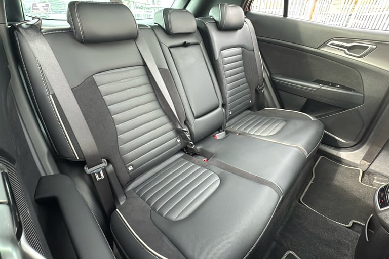  Kia Sportage 1.6 T Gdi 13.8kwh Gt Line S Suv 5dr Petrol Plug In Hybrid Auto