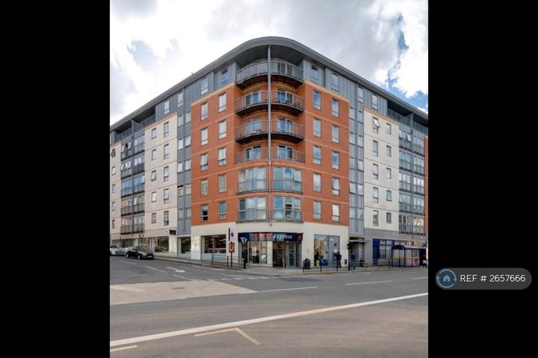 2 bedroom flat in Hall Street, Birmingham, B18 (2 bed) (#2657666)