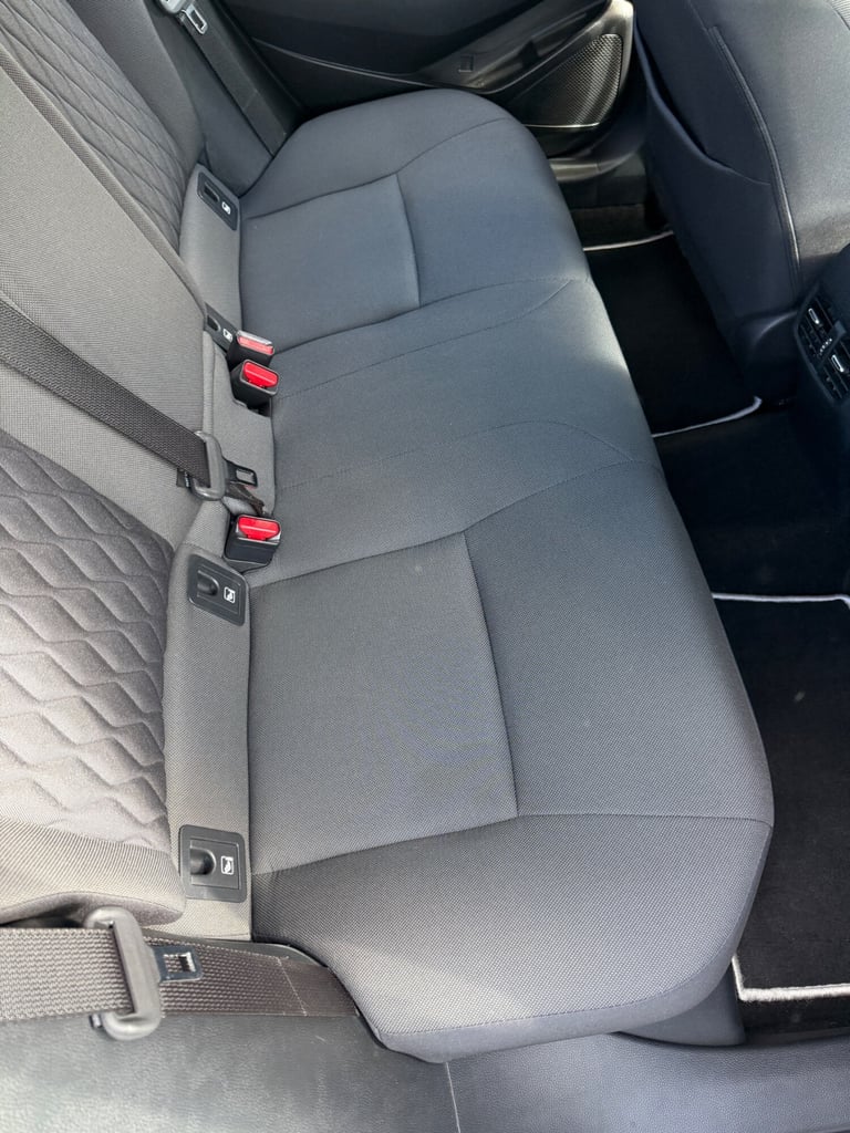 2020 Toyota Corolla 1.8 VVT-i Hybrid Icon Tech 4dr CVT SALOON Petrol/Electric Hybrid Automatic