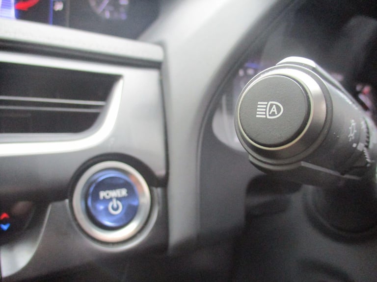 2022 Lexus UX 2.0 250h Takumi SUV 5dr Petrol Hybrid E-CVT Euro 6 (s/s) (184 ps) ESTATE Petrol/Ele...