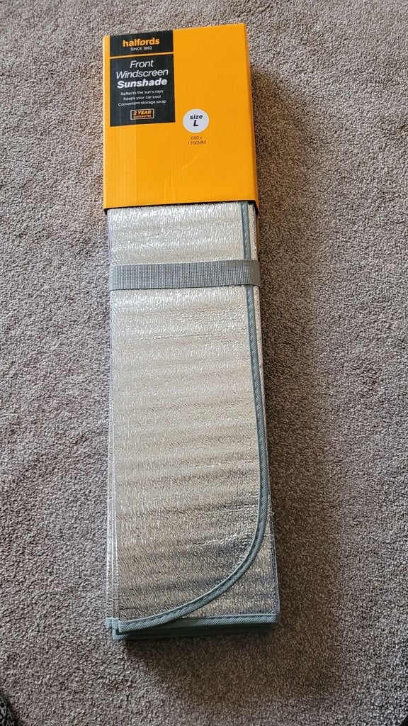 image for Halfords windscreen sunshade