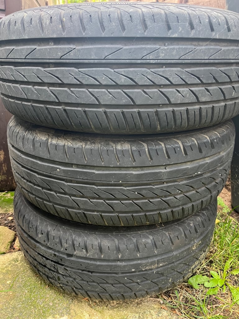 Ford focus mark 2 and 3 rim and tires. 