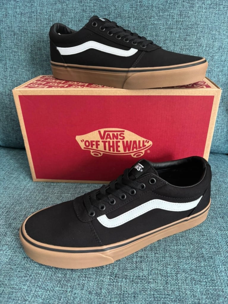 image for Vans men’s ward black/gum canvas trainers uk9 NEW!