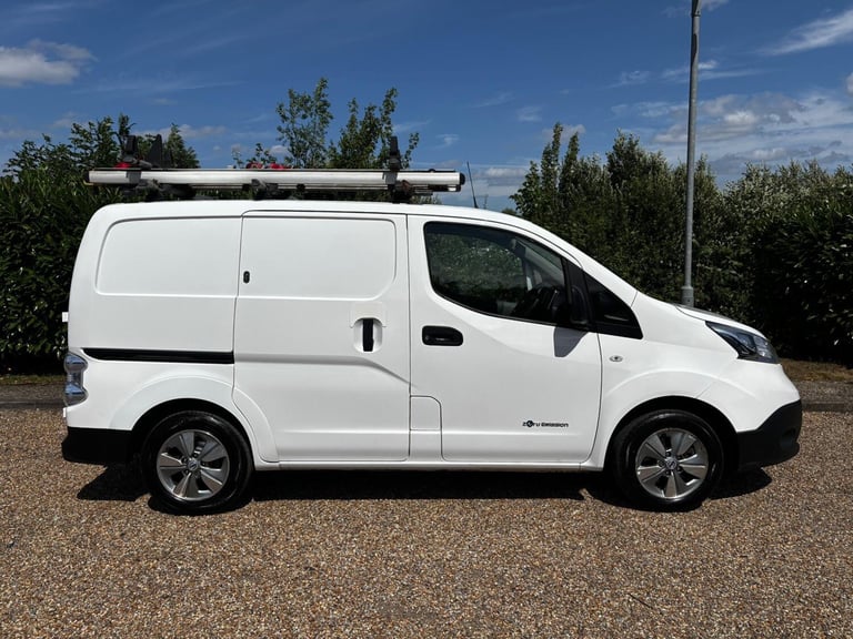 2021 NISSAN E-NV200 80KW TEKNA AUTO 40KWH SAT NAV ALLOYS AIR CON FULLY ELECTRIC