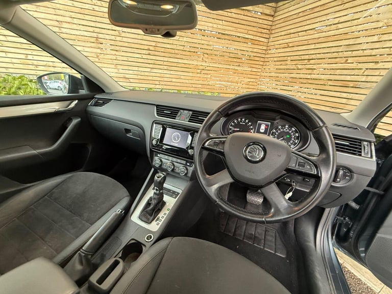 2015 Skoda Octavia 1.6 TDI Elegance Hatchback 5dr Diesel DSG Euro 5 (s/s) (105 ps) 12 MONTHS A HA...