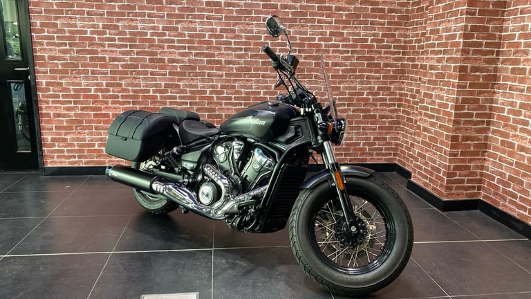 image for 2022 Indian Super Scout Ltd+Tech Black Smoke w/graphics (25MY) CUSTOM Petrol Manual