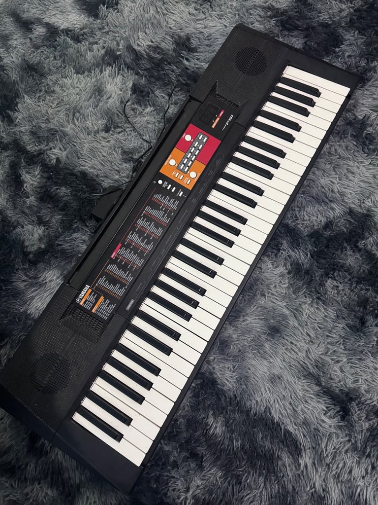 Yamaha Digital Keyboard Piano PSR-F51 