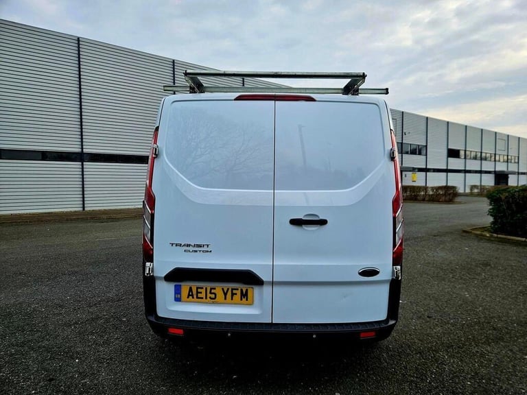 2015 Ford Transit Custom 2.2 TDCi 125ps Low Roof Trend Van PANEL VAN DIESEL Manual
