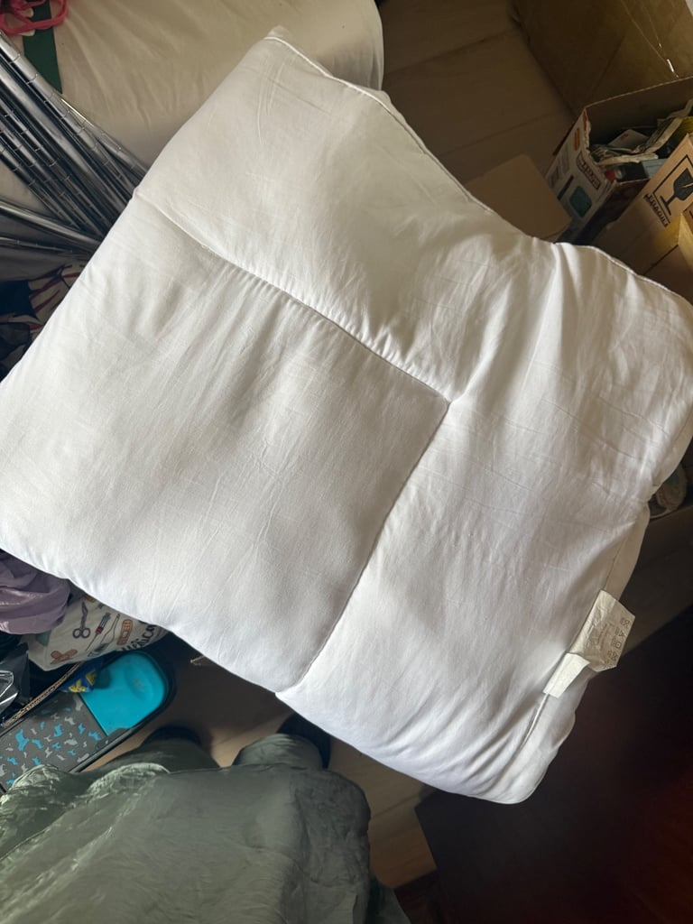 Double Mattress Topper – Needs Wash
