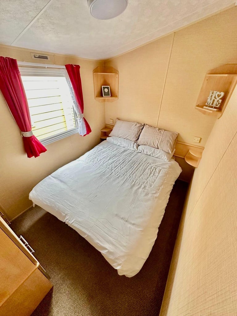 BEAUTIFUL HOLIDAY HOME FOR SALE NORTH WALES COST LINE, FREE 2024 SITE FEES