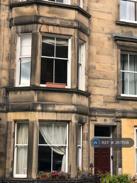 2 bedroom flat in Montgomery Street, Edinburgh, EH7 (2 bed) (#2671518)