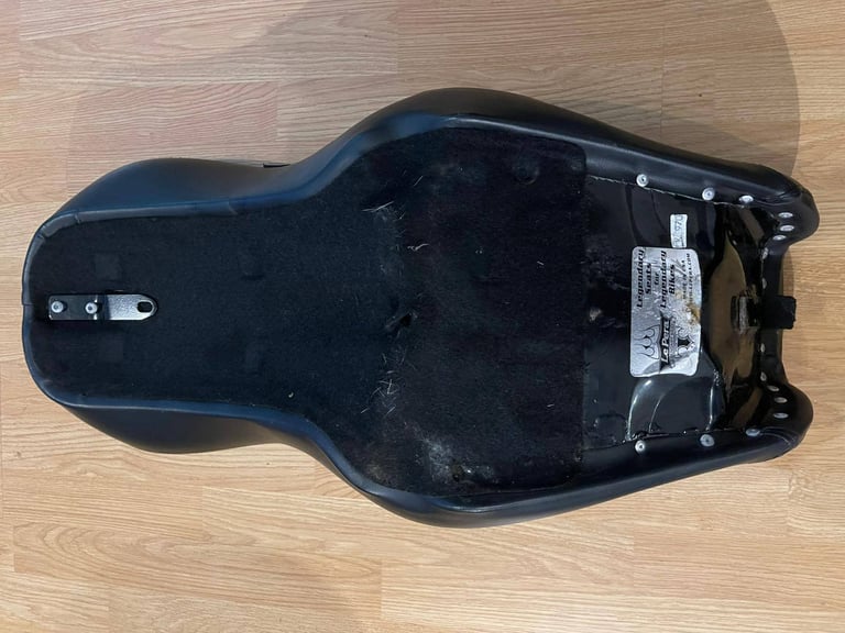 Le Pera maverick seat for harley dyna