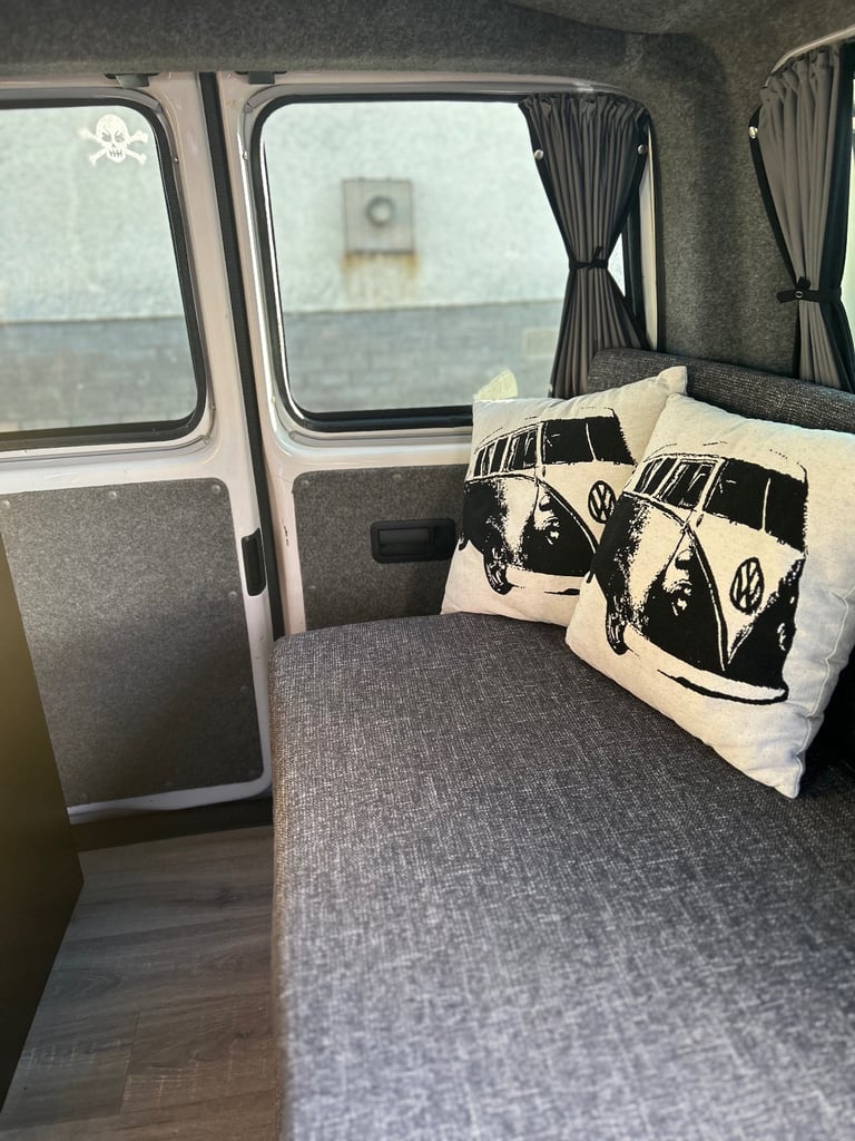 Volkswagen, TRANSPORTER, Panel Van, 2011, Manual, 1968 (cc)