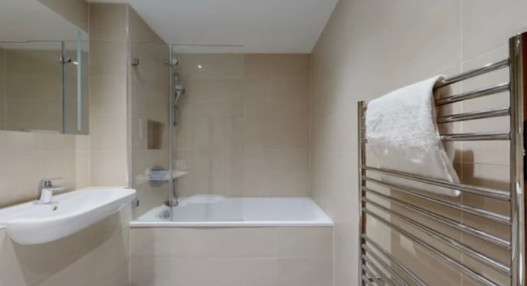 Aldgate Two bedroom Apartment Long Term Lets £3358 pcm 