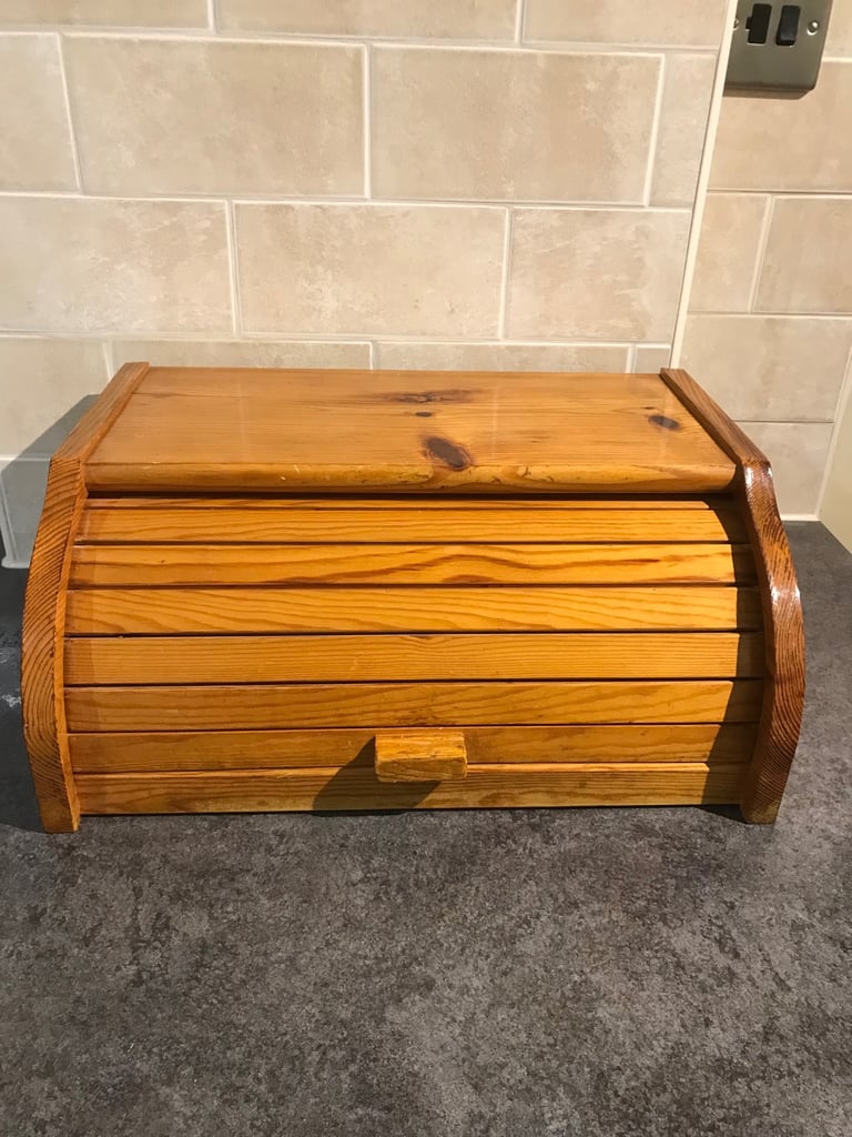 image for Wooden bread bin