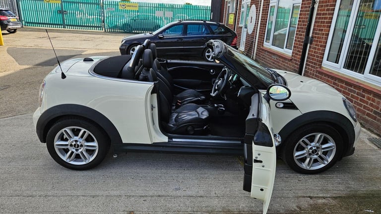 2014 MINI Roadster 1.6 Cooper Euro 6 (s/s) 2dr CONVERTIBLE Petrol Manual