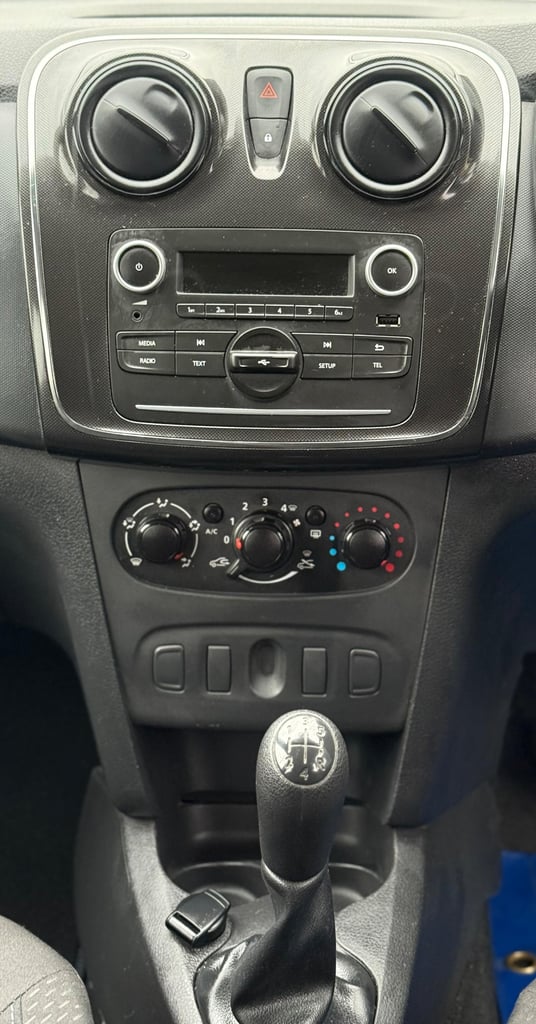 2019 Dacia Logan 0.9 TCe Essential Euro 6 (s/s) 5dr Petrol