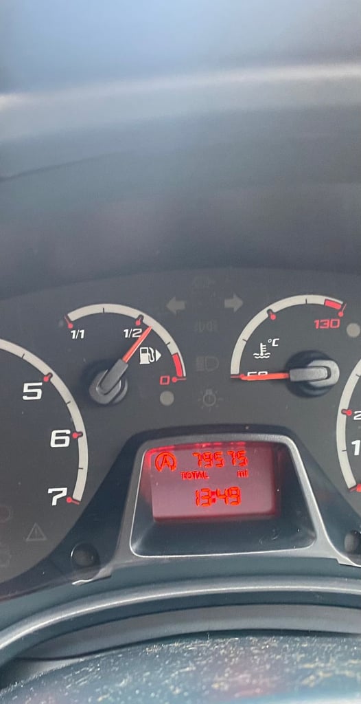Ford, KA, Hatchback, 2014, Manual, 1242 (cc), 3 doors