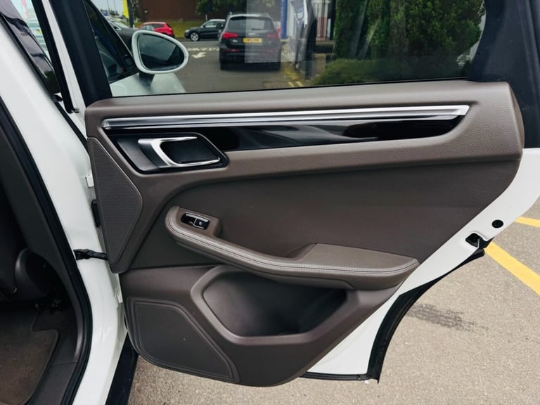 2016 Porsche Macan 3.0 TD V6 S SUV 5dr Diesel PDK 4WD Euro 6 (s/s) (258 ps) ESTATE Diesel Automatic