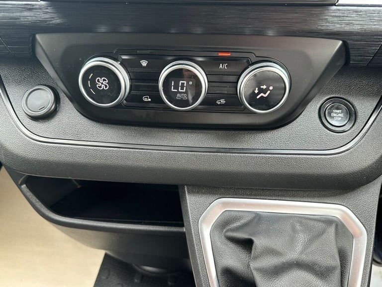 2023 Renault Trafic 2.0 dCi Blue 28 Sport+ Panel Van 5dr Diesel EDC SWB Euro 6 (s/s) (170 ps) PAN...