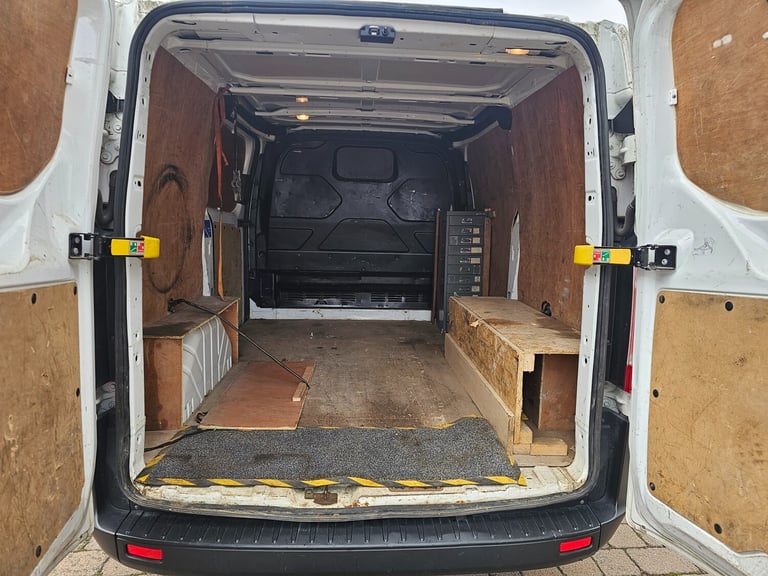 2018 Ford Transit Custom 2.0 TDCi 105ps Low Roof Van PANEL VAN Diesel Manual