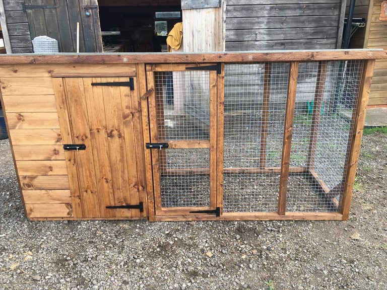DOG KENNEL with RUN