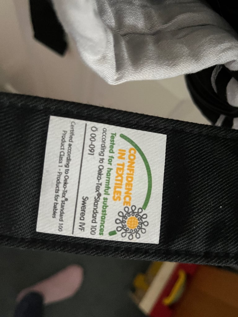 Baby Bjorn Miracle baby carrier