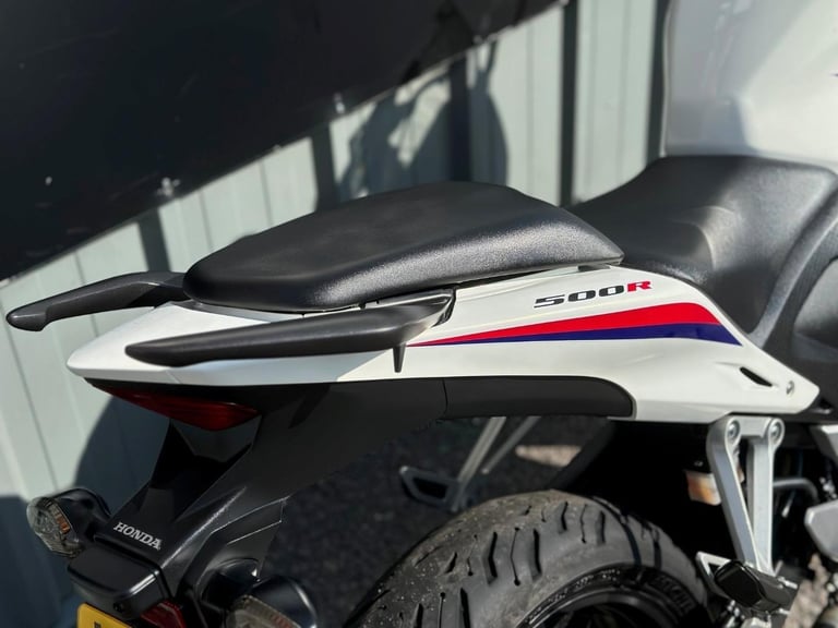 STUNNING LOW MILEAGE 2014/14 HONDA CBR500R ABS MOTORCYCLE 