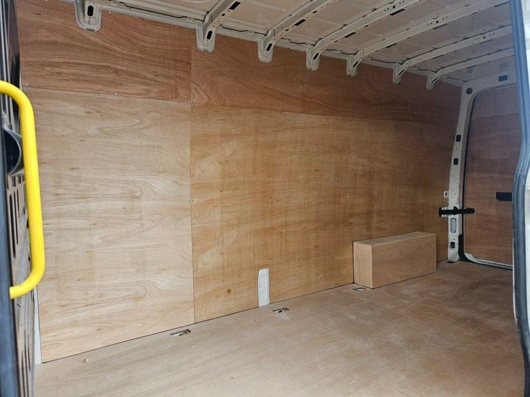 2022 ON 72 PLATE VOLKSWAGEN CRAFTER CR 35 STARTLINE TDI 140BHP LWB 4 METRE 