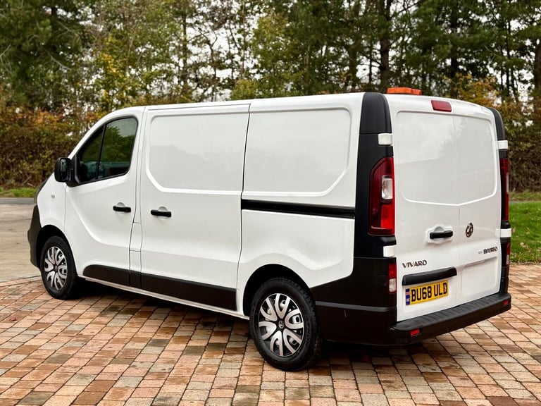 2019 Vauxhall Vivaro / Renault Trafic / Nissan Primastar Swb Van ***Excellent Condition*** PANEL ...