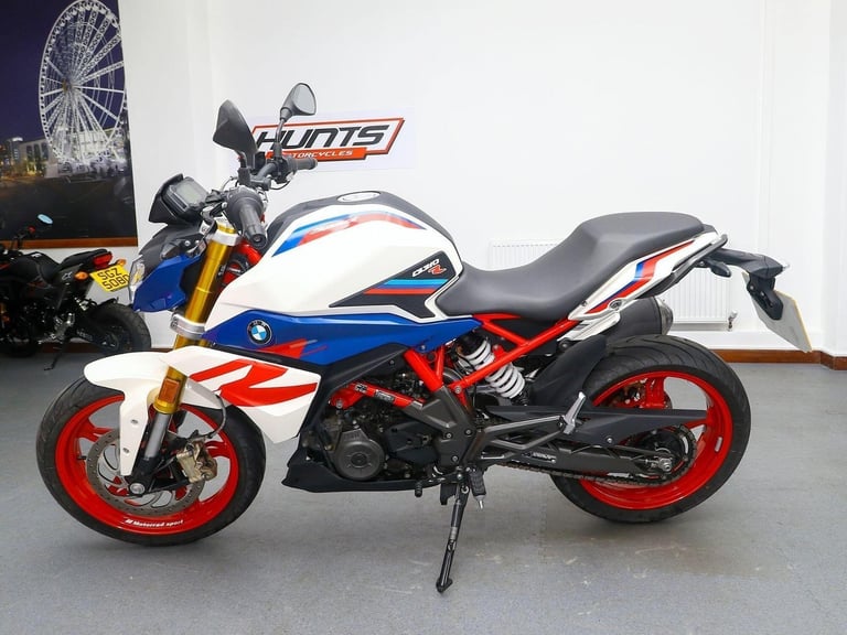 2023 '23 BMW G310R. ONLY 1,182 MILES. Heated Grips. A2 Legal. Great Value £3,695