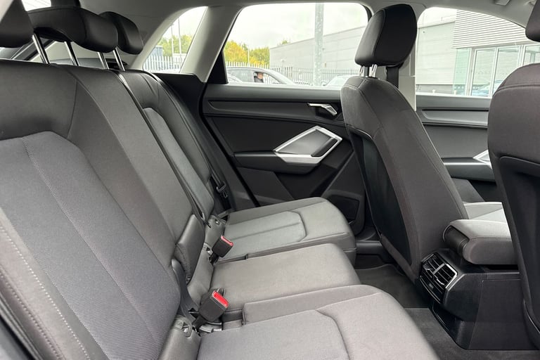 2022 Audi Q3 Technik 35 TFSI  150 PS S tronic SUV PETROL Automatic