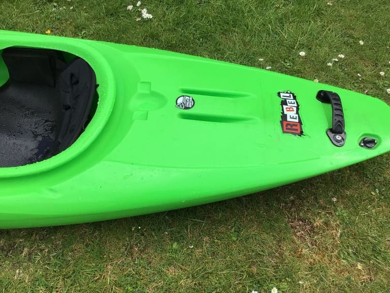 Pyranha Rebel kayak Kids child 